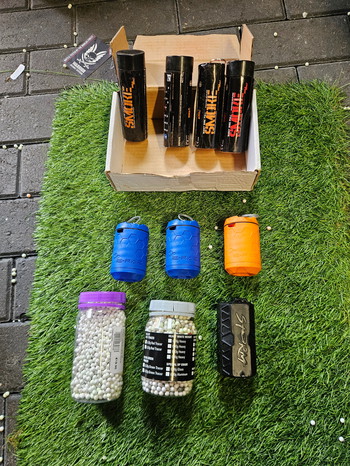 Bild 2 für Grenades storm  bbs voor de grenades  E-raz gas grenade - reusable