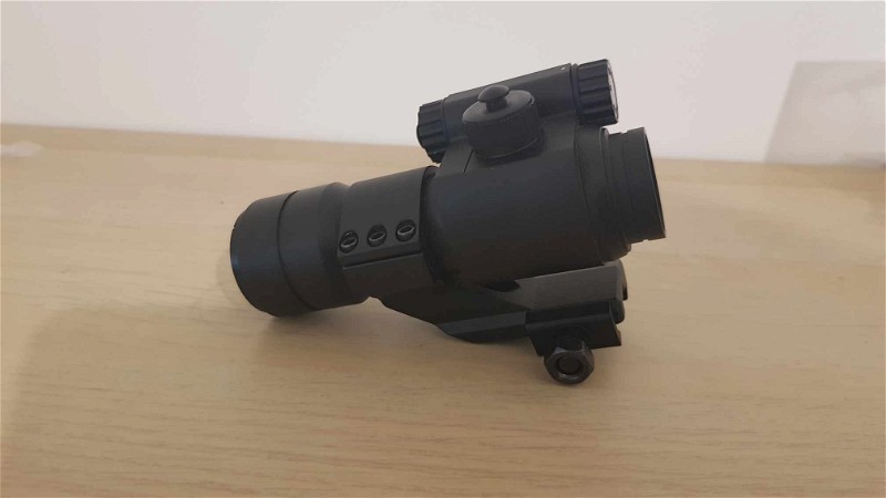 Image 1 for Comp m2 red dot