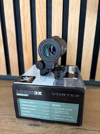 Bild 2 für Vortex Micro 3x magnifier