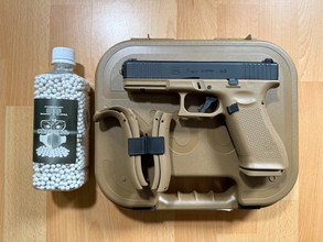Bild für Umarex Glock 17 Gen5 French Edition GBB (Schwarz/Coyote) + BBs