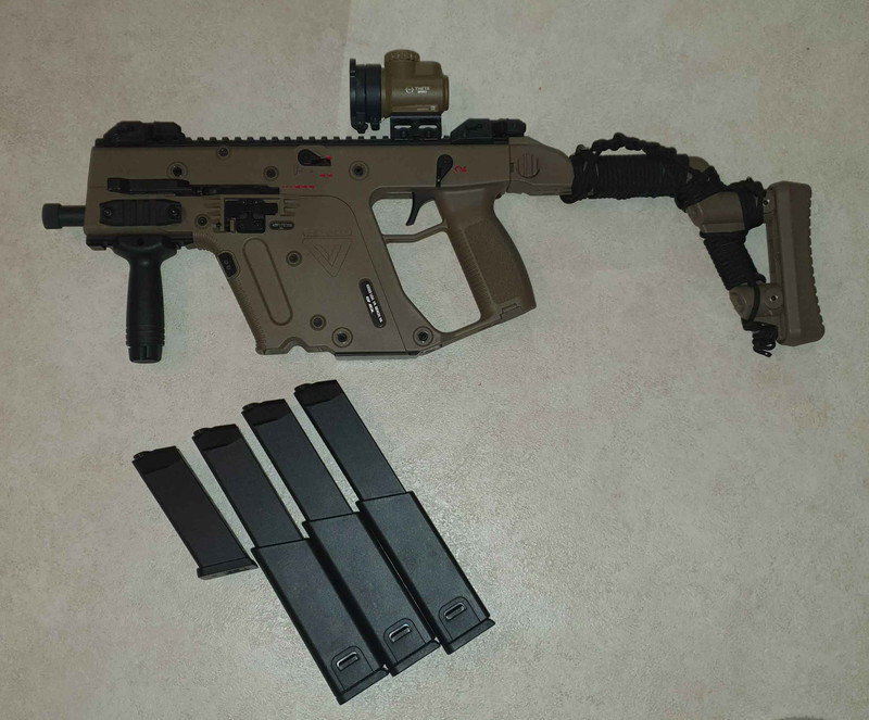 Image 1 for Kriss Vector