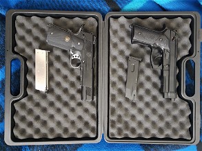 Image for 2 pistolen 1911 / m9a1