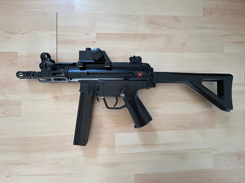 Afbeelding 1 van JG MOD5 