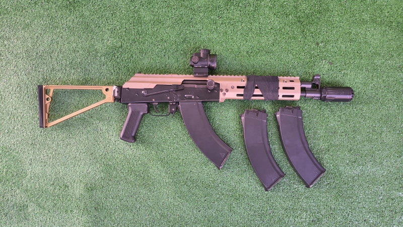 Image 1 pour WTS - Custom TM AKM + 4 Mags