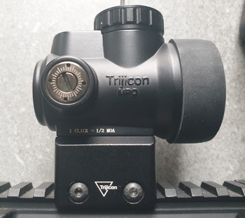 Afbeelding 5 van ARP 556 with SAI handguard en trijicon red dot nieuw in doos