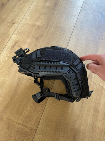 Image 2 for Tactical fast helm met camo cover, mount en geïntegreerde mesh