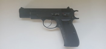 Bild 3 für KP 09 + 2 mags + holster