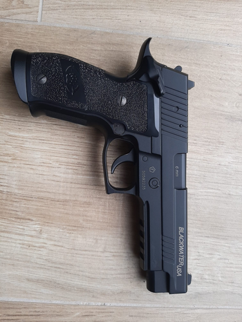 Afbeelding 3 van KWC/Cyb Sig Sauer P226 Blackwater X-Five CO2 GBB Pistol