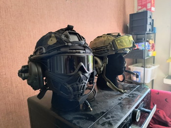 Afbeelding 2 van Airsofthelmen (nieuw en meerdere kleuren mogelijk)