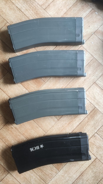 Bild 4 für VFC Urgi 11.5 GBBR + 4 mags
