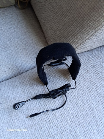 Image 4 for Multicam helm met earmor headset en tas