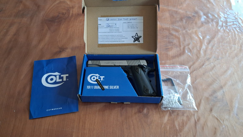 Image 1 pour Cybergun Colt 1911 A1 bual tone