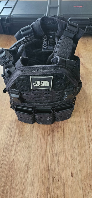 Afbeelding 2 van Vaste prijs 150 euro bunlde: plate carrier, holster en nuprol xl koffer