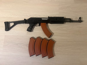 Image pour CYMA AK47 with 5 mags