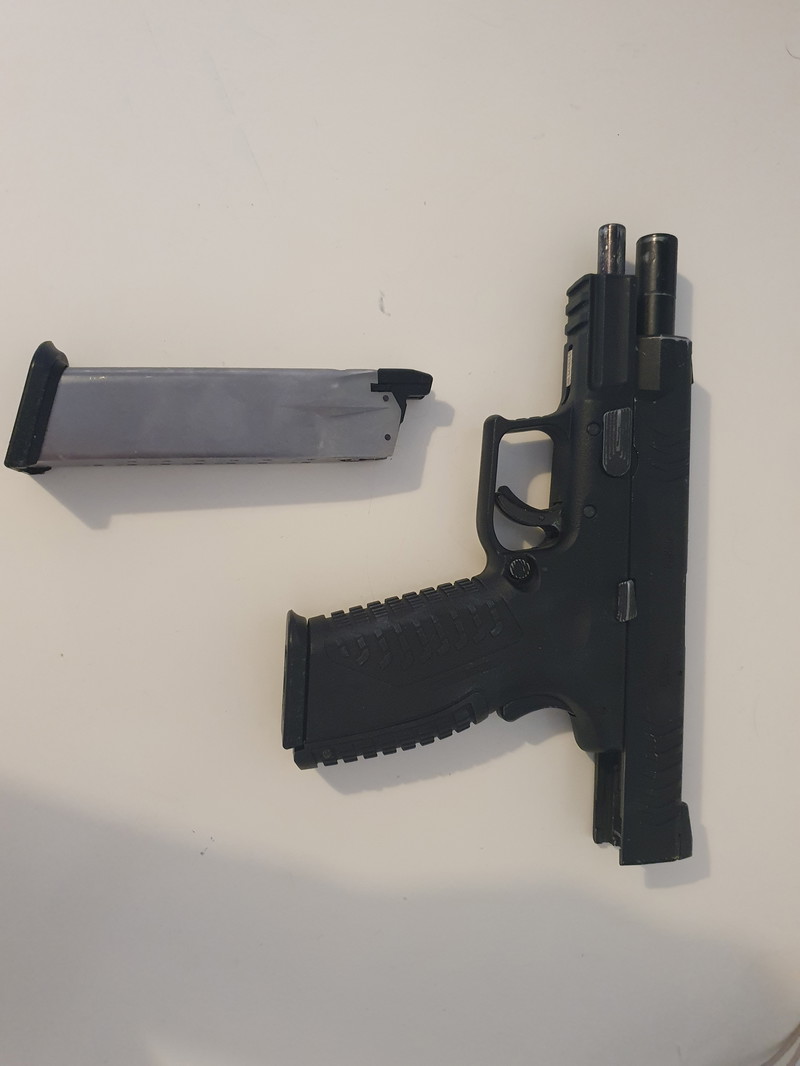 Image 1 for Glock 18+mags used but works fine