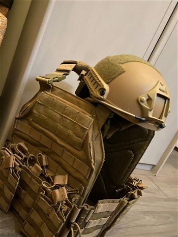Image 2 for HELM + PLATE CARRIER TAN