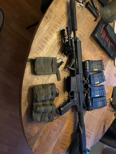 Bild für umarex hk417 aeg DMR replica incl. 4 mags & pouches