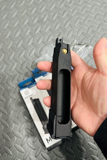 Afbeelding 2 van 3 Cargadores SIG Sauer M17 Airsoft CO2