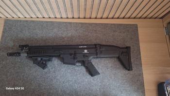 Bild 4 für Verkaufe Begadi MK16 Sport SCAR-L Upgrade S-AEG. Verbaut ist eine FNS Hop-Up Unit mit einem FX5-Setup