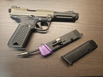 Bild 2 für action army aap hpa shotgunshell adapter met shotgun shells en belt