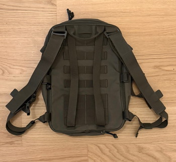 Afbeelding 2 van Nearly new chestrig + backpack set