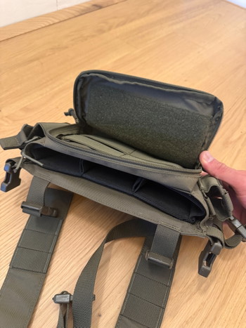 Afbeelding 3 van Nearly new chestrig + backpack set