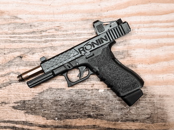Imagen 3 de Glock 17 met Ronin slide & barrel