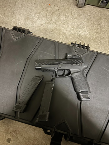 Image 2 pour Sig Sauer P320 M17