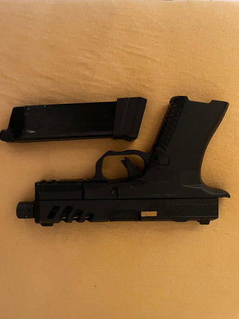 Image 4 for F1 Firearms BSF19 Black EMG