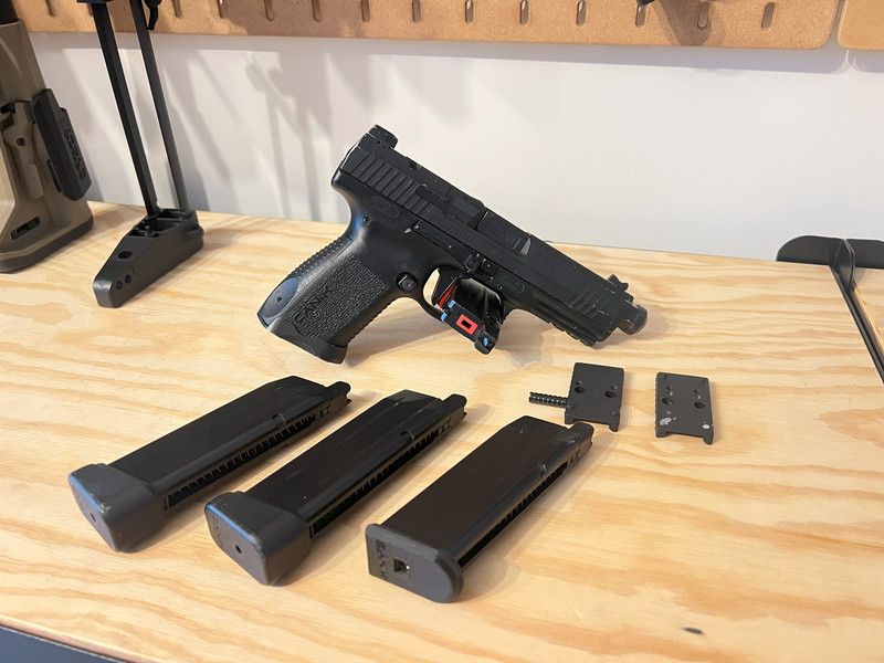 Afbeelding 1 van Cybergun Canik TP9 Elite Combat