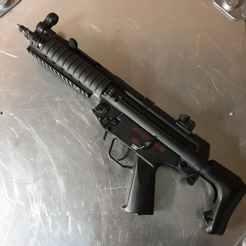 Image 2 pour Boneyard CYMA MP5 Replica