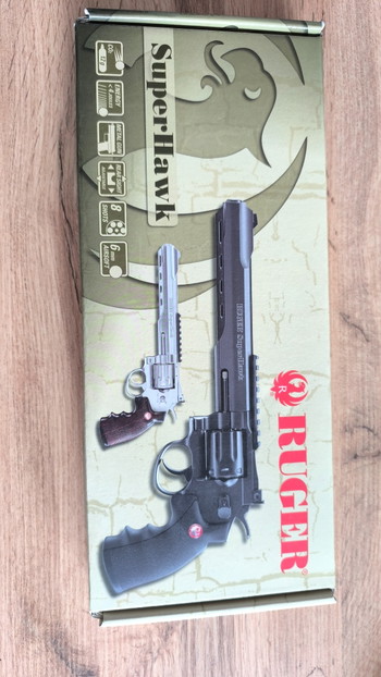 Afbeelding 2 van Ruger Super Hawk Revolver