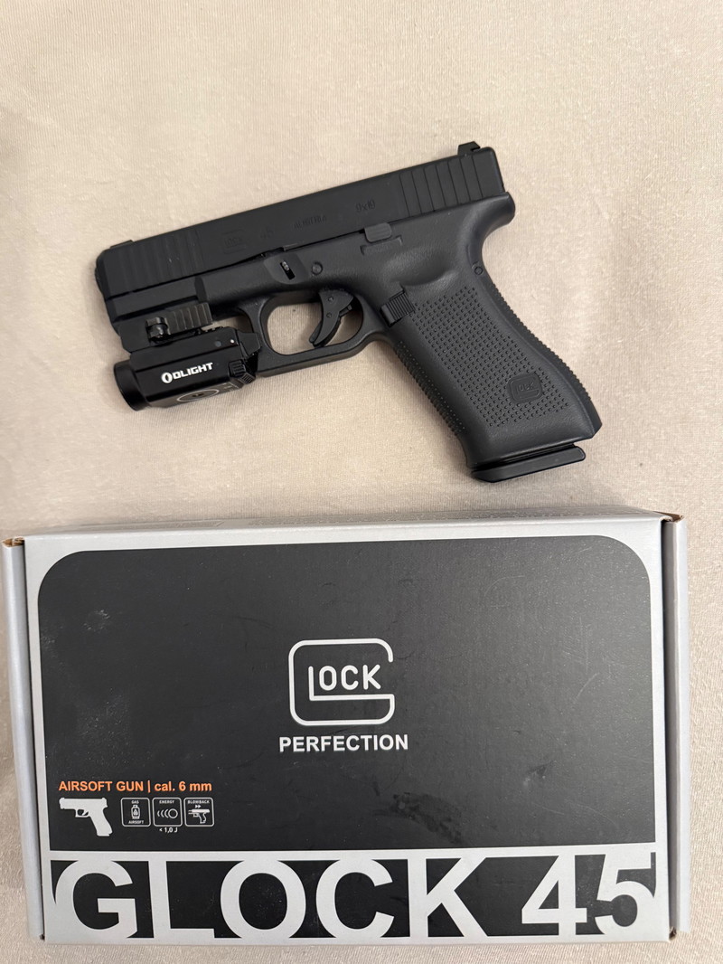 Image 1 for Vfc Umarex Glock 45 mit Baldr S Olight und MOS Adapter