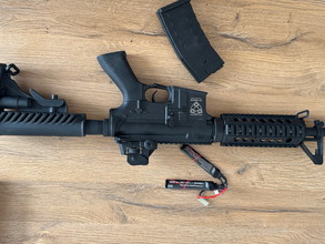 Afbeelding van APS M4 CQB ASR-Series Vollmetall BlowBack S-AEG 6mm BB schwarz