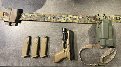 Afbeelding van Glock 17 gen 5 French edition met belt setup