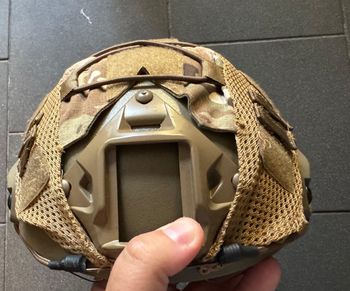 Afbeelding 2 van Helm met Multicam Cover