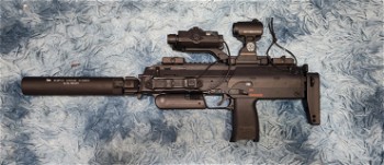 Image 3 for MP7 with accessories