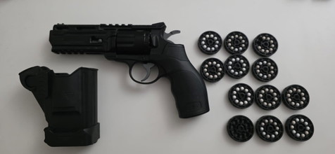 Image for H8R CO2 revolver