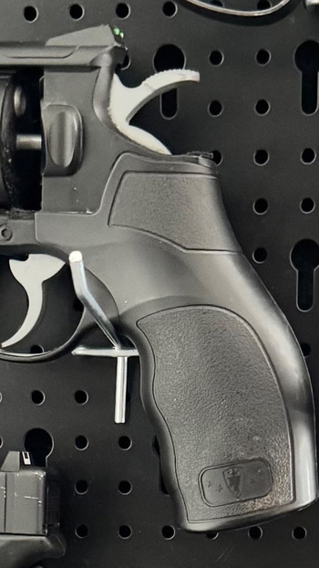 Imagen 2 de H8R CO2 revolver