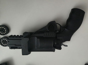 Imagen 4 de H8R CO2 revolver