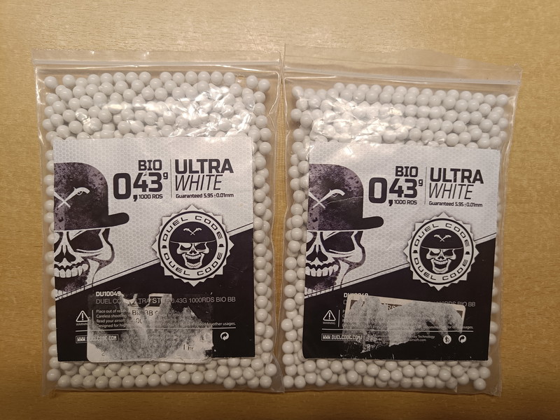 Afbeelding 1 van PAKKET 2x DUEL CODE ULTRA WHITE BBs 1000 RDSs 0,43gram