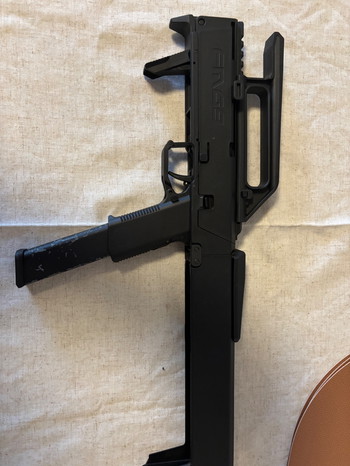 Afbeelding 2 van Seltene FMG 9 Airsoft  VFC Glock 18C im Conversion Kit