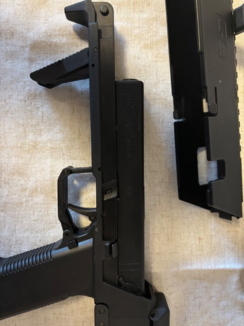 Afbeelding 3 van Seltene FMG 9 Airsoft  VFC Glock 18C im Conversion Kit