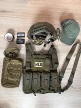 Bild für Complete Airsoft Gear Loadout OD Green (Chest Rig + Fast Helmet + Sling & MEER)