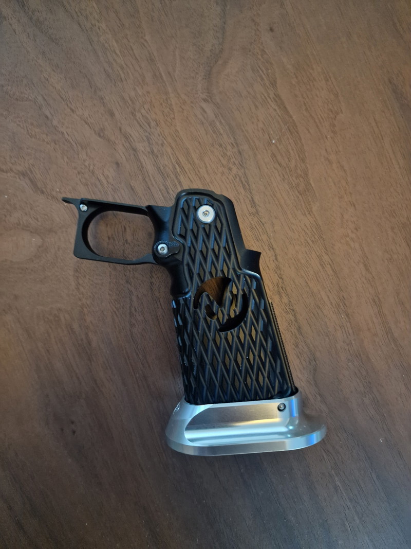 Image 1 for Hi capa aluminium grip