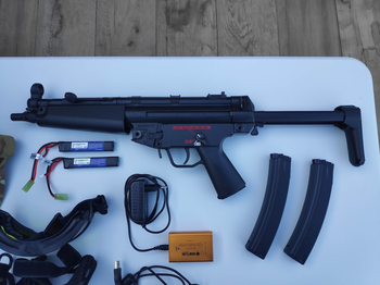 Image 3 pour MP5 full metal 2x battery + extra's