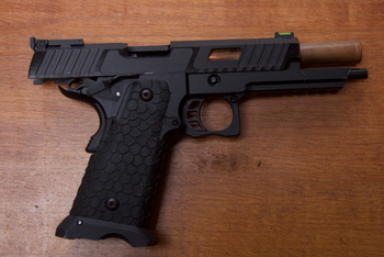 Bild 3 für John Wick HiCapa + Nuprol case