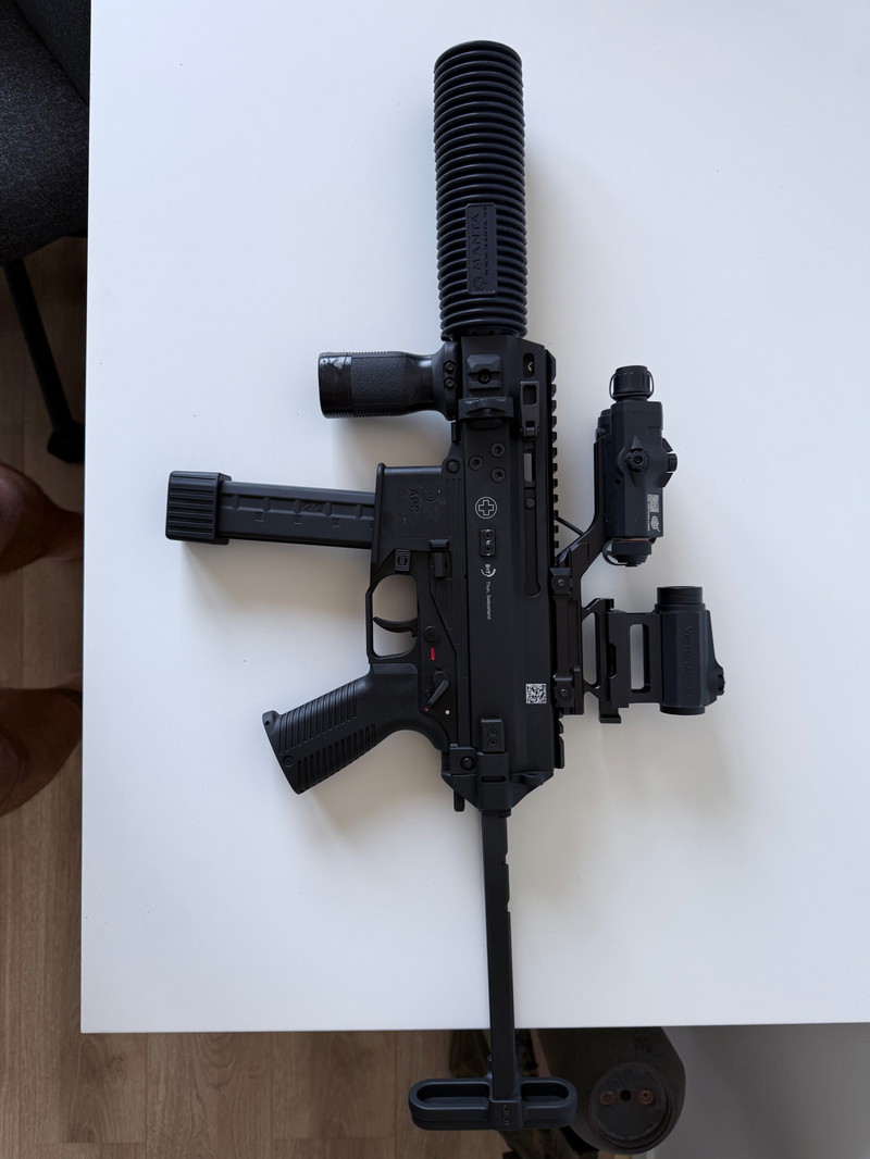 Bild 1 für APC9K PRO GBB Zo goed als nieuw.