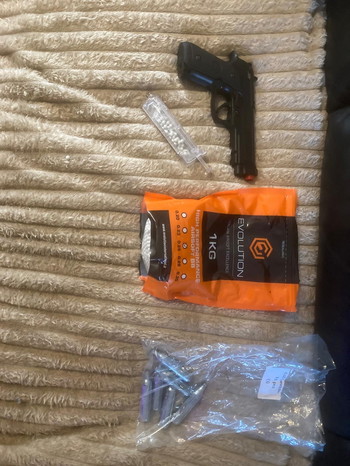 Imagen 2 de AIRSOFT RIFLE/PISTOL/ gear