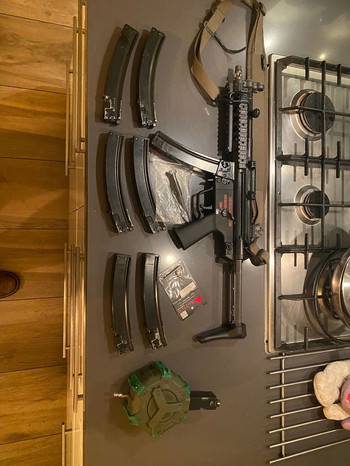 Bild 3 für GBB MP5 met 7 mags en drum mag